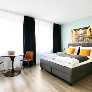 Appartement Arthouse Im Pantaleonsviertel, Cologne